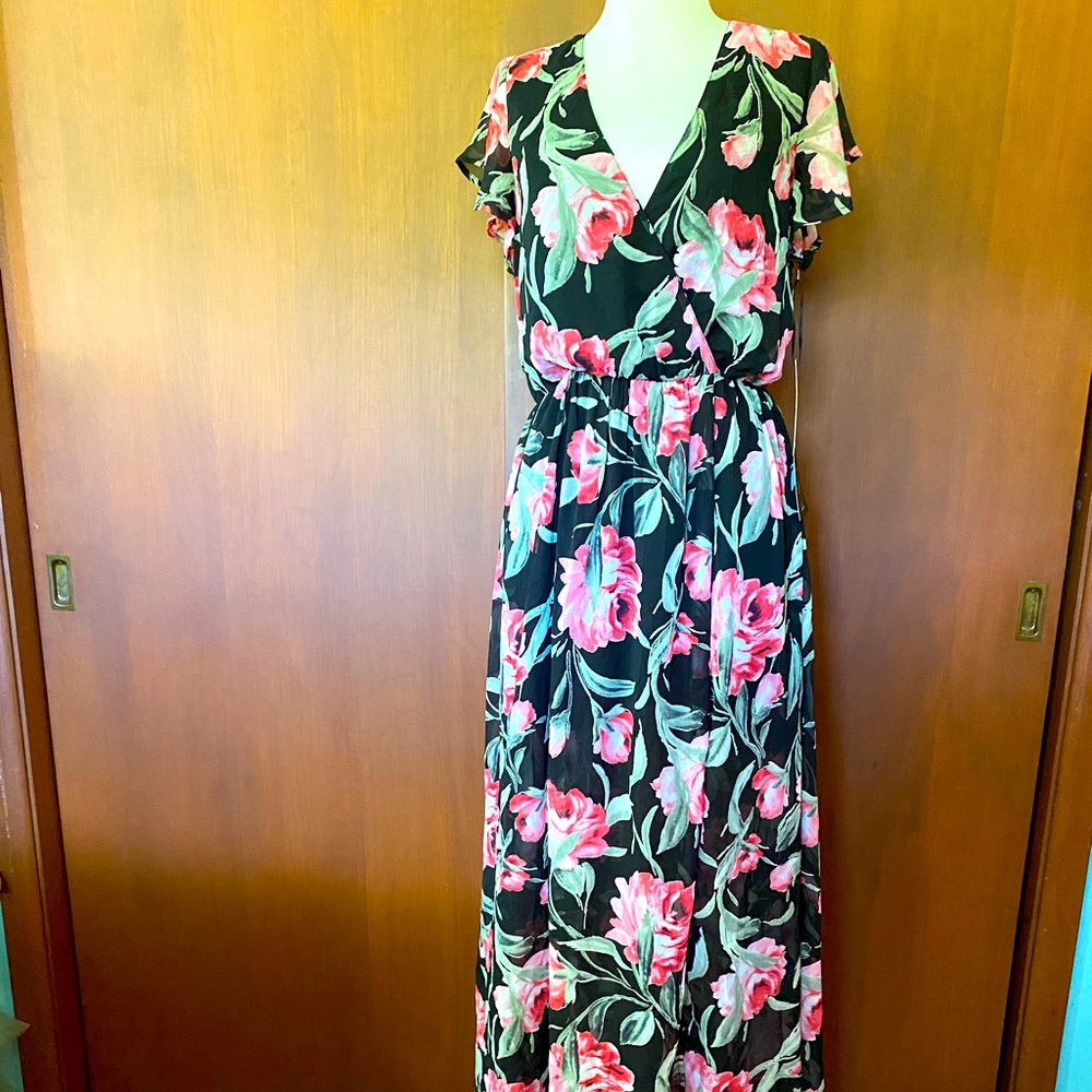 NWT Lulu’s maxi dress